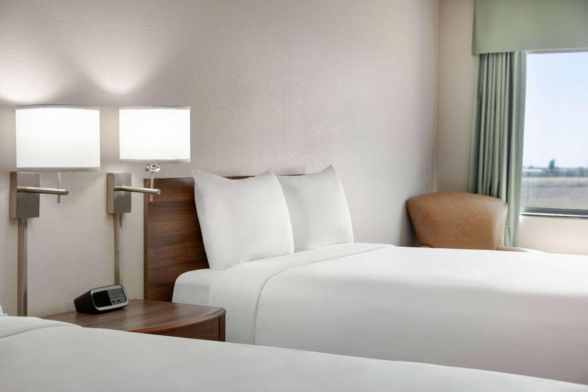 Travelodge by Wyndham Vaughn Eksteriør bilde