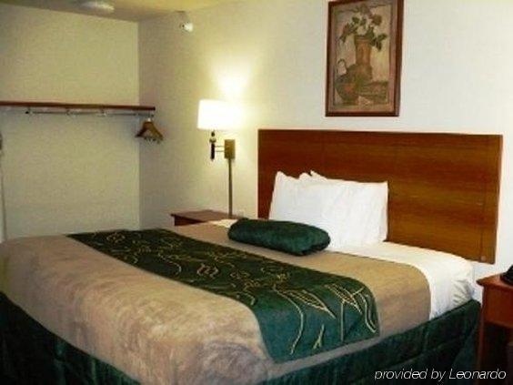 Travelodge by Wyndham Vaughn Rom bilde